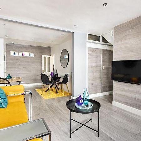 One Bedroom Duplex Apartment Located In Cowley. Oxford Kültér fotó