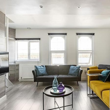 One Bedroom Duplex Apartment Located In Cowley. Oxford Kültér fotó