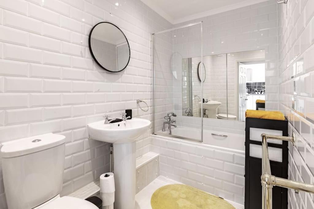 One Bedroom Duplex Apartment Located In Cowley. Oxford Kültér fotó
