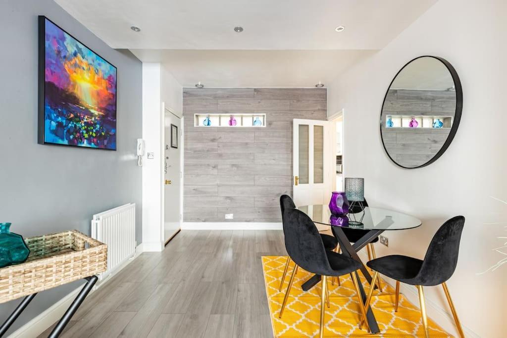One Bedroom Duplex Apartment Located In Cowley. Oxford Kültér fotó